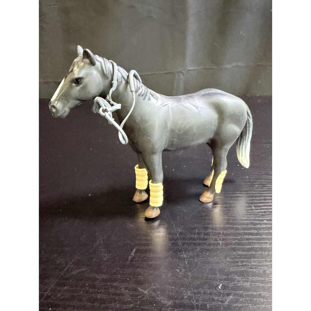 Bruder Black Horse Figure 1:16 Scale Bridle Leg Wraps 2008 Made Germany